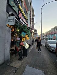 Sims Avenue (D14), Retail #544545941